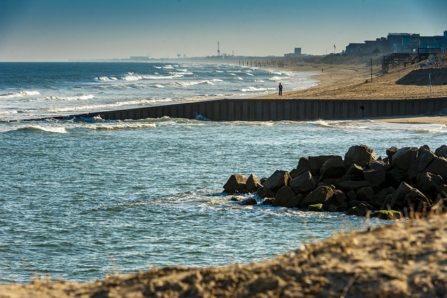 Virginia Beach (VA)
